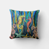 ヒトデの枕を持つかわいいタツノオトシゴ クッション (正面)