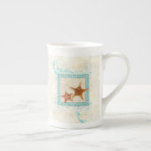 ヒトデの海の貝の海のギリシャの主パターンビーチ ボーンチャイナマグカップ (右)