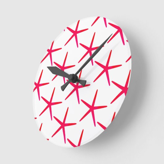 ヒトデ柄ビーチピンク赤白かわいいガーリー ラウンド壁時計 (傾斜)