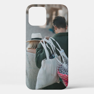 ヒト運の白いバッグ iPhone 12ケース