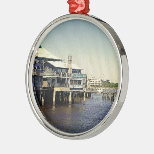 ヒマラヤスギの主マリーナ メタルオーナメント (左)