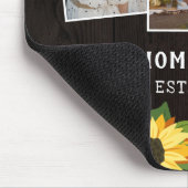 ヒマワリと茶色の木のファミリーフォトコラージュ マウスパッド (コーナー)