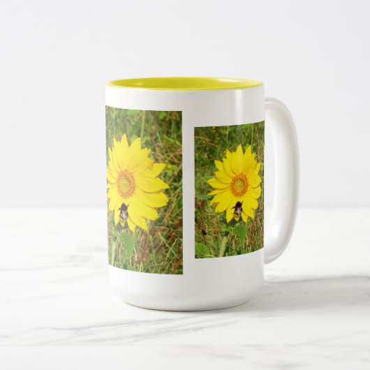 ヒマワリののまわりに ツートーンマグカップ (正面右)