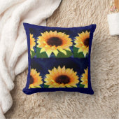 ヒマワリの写真コラージュ明るい黄色と青 クッション (ブランケット)