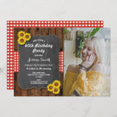 ヒマワリの誕生会の素朴な木製のチョークの写真 招待状 (正面/裏面)