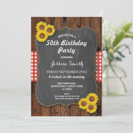 ヒマワリの誕生会の素朴な木製のチョークの招待 招待状 (スタンド正面)