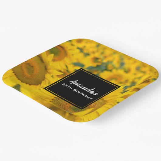 ヒマワリの黄色のフィールド写真誕生日 ペーパープレート (傾斜あり)