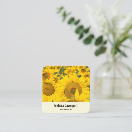 ヒマワリの黄色のフィールド写真 スクエア名刺 (スタンド正面)