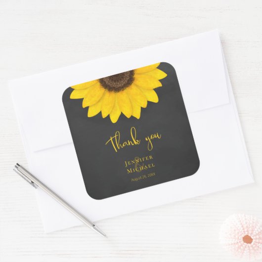 ヒマワリの黒板の田舎風の結婚式場 スクエアシール (封筒)