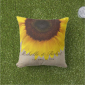 ヒマワリオンバーラップカントリ素朴ーウエディングカスタム クッション (芝生)