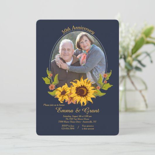 ヒマワリフレームの写真記念日の招待状 招待状 (スタンド正面)
