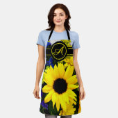 ヒマワリモノグラム エプロン (着用した状態)