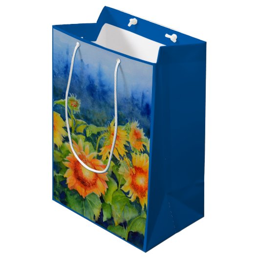 ヒマワリ畑絵画水色 ミディアムペーパーバッグ (正面アングル)