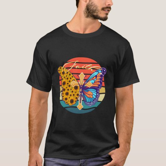 ヒマワリ蝶の信仰の夕日 Tシャツ (正面)