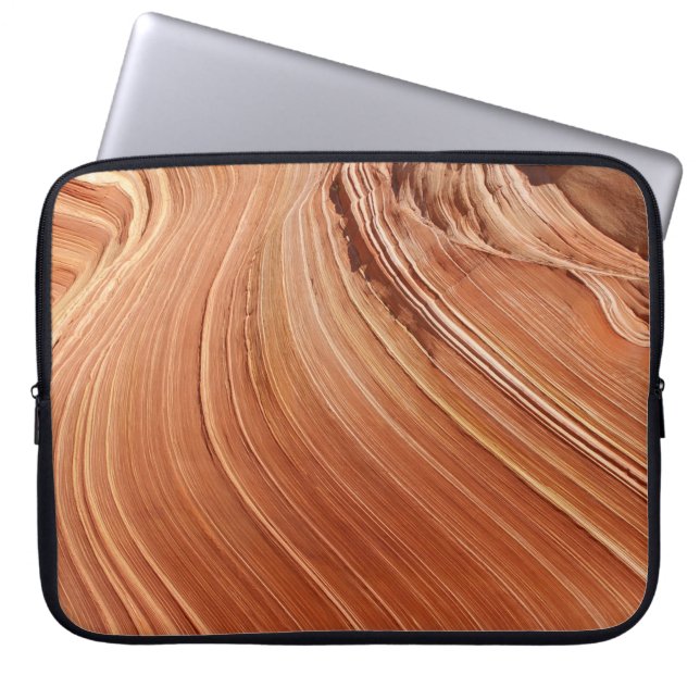 ヒメハクイ ラップトップスリーブ (正面)