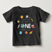 ヒューストン私たちは1歳の1歳の誕生日パーティーを持っている ベビーTシャツ (正面)