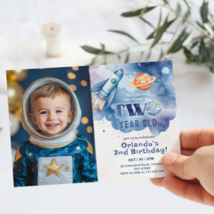 ヒューストン私たちは2歳の少年の誕生日を持っている 招待状