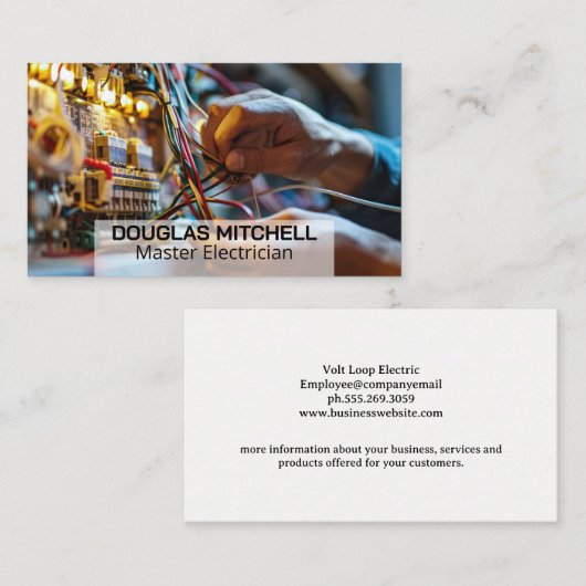 ヒューズボックスでワイヤを操作する電気技師 名刺 (正面/裏面)