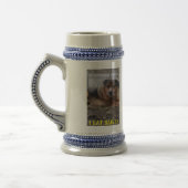 ヒューバート、私はベビーを食べます ビールジョッキ (左)