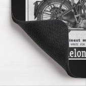 ヒョウのオートバイ広告 マウスパッド (コーナー)