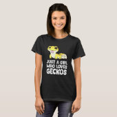 ヒョウのケコスが大好きな女の子 Tシャツ (正面フル)