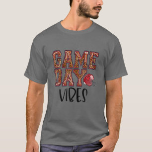 ヒョウのサッカーゲームデイビーブスティーサッカーママM Tシャツ
