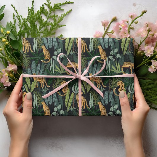 ヒョウのジャングルフォレストイラストレーションシームレス ラッピングペーパー