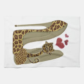 ヒョウのプリントの小剣の靴およびかわいい猫のハート キッチンタオル (横)