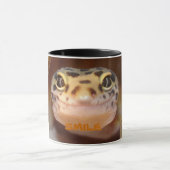 ヒョウのヤモリのスマイルのマグ マグカップ (中央)