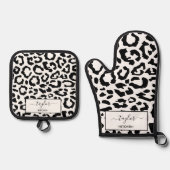 ヒョウの斑点ブラックとホワイトアニマルプリントパターン 鍋つかみ&鍋敷きセット (正面)