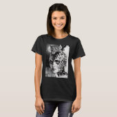 ヒョウの黒と白のヒョウ柄の女性 Tシャツ (正面フル)