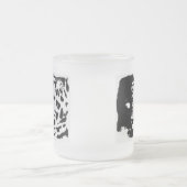 ヒョウの黒と白の目 フロストグラスマグカップ (中央)