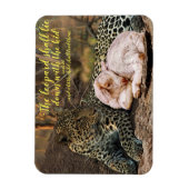ヒョウは子ヒツジアイザイア11と横になります マグネット (縦)