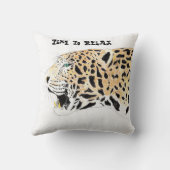 ヒョウへのリラックス時間 クッション (裏面)