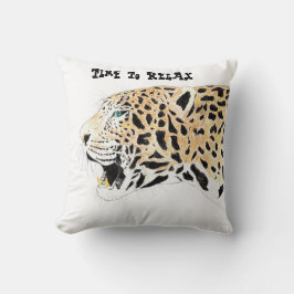 ヒョウへのリラックス時間 クッション