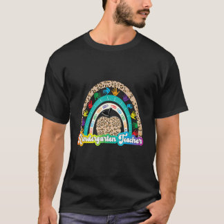 ヒョウりんご虹の幼稚園先生戻る Tシャツ