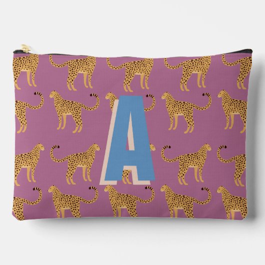 ヒョウモノグラムのピンク アクセサリーポーチ (正面)