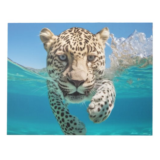 ヒョウ動物おもしろい遊自然の水 ノートパッド (正面)