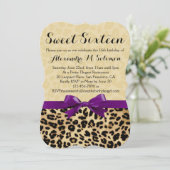 ヒョウ印刷パープルボウ甘い16パーティの招待状 招待状 (スタンド正面)