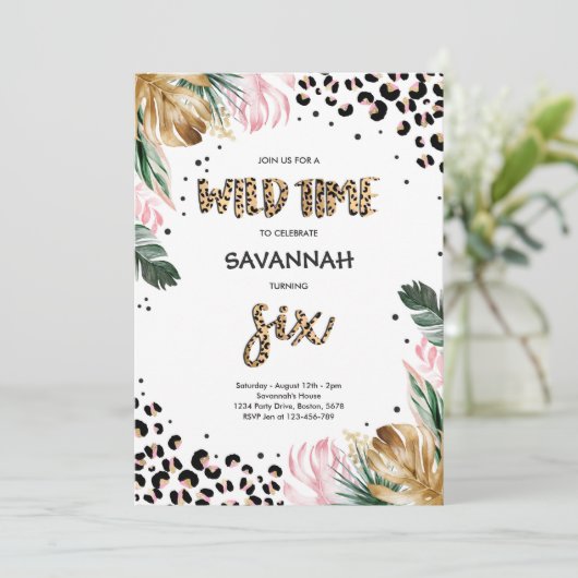 ヒョウ印刷6番目の誕生日サファリジャングルパーティー 招待状 (スタンド正面)