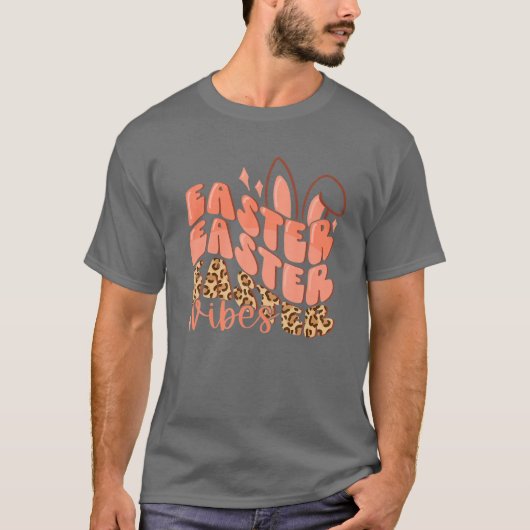 ヒョウ復活祭バイブキュートイースターバニーイーストおもしろいー Tシャツ (正面)