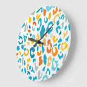 ヒョウ斑点:カラフルヴィンテージテクスチャ。 ラージ壁時計 (傾斜)