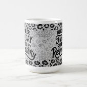 ヒョウ柄の責任感お笑い コーヒーマグカップ (中央)