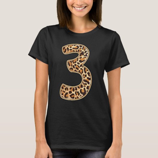 ヒョウ柄の3歳の誕生日パーティー 3才 Tシャツ (正面)