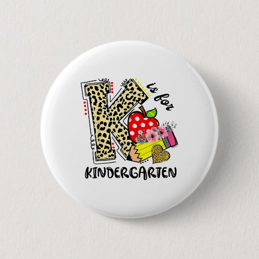 ヒョウ柄のKは幼稚園の生徒と先生のためのCKTシャツ 缶バッジ (正面)