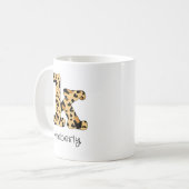 ヒョウ柄イニシャル k 小文字と名前 コーヒーマグカップ (正面左)