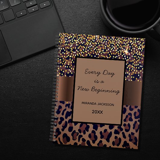 ヒョウ柄ブラウン黒やる気を起こさせる2023 プランナー手帳