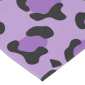 ヒョウ柄、ヒョウ柄の斑点、紫ヒョウ ミディアムテーブルランナー (コーナー)