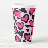 ヒョウ柄、手描きシームレスな水色 カフェラテマグ (正面)