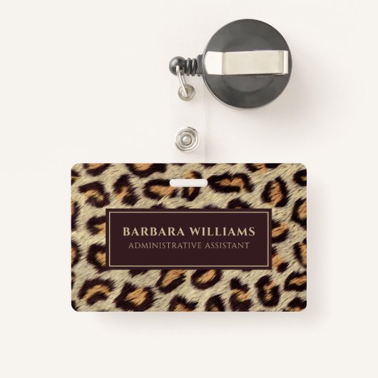 ヒョウ模様の茶色い斑点フェイクファーテクスチャ バッジ (裏面リトラクタブル付き)